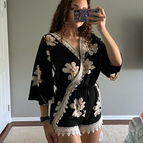 Romper - Picture 3 of 3
